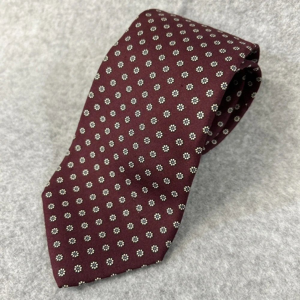 Vintage Tie Windsor Collection 100% Italian Silk Flower Pattern 58x3-1/8